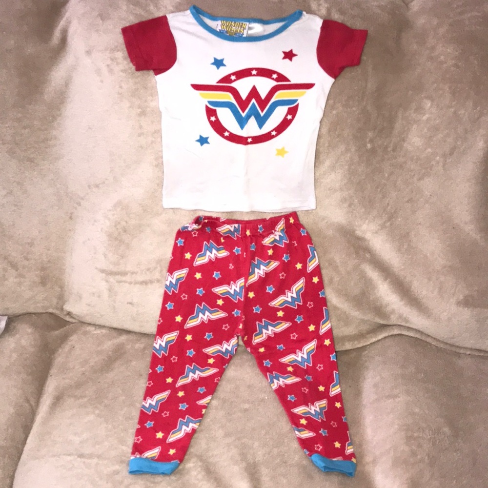Wonder Woman 4T pajamas 💕
